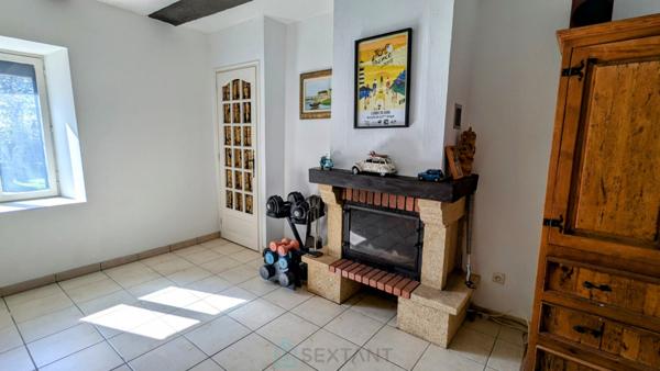 Magnifique propriété en pierre de 246 m² avec piscine intérieure et verger