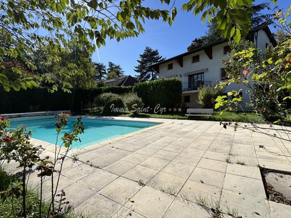 Maison 8 pièce(s) 6 chambre(s) 176 m²