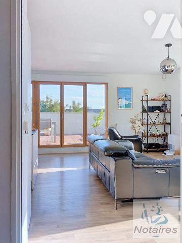 BAS FLOIRAC (33270) quartier Gambetta limitrophe de Bordeaux Bastide ( commerces services  écol...