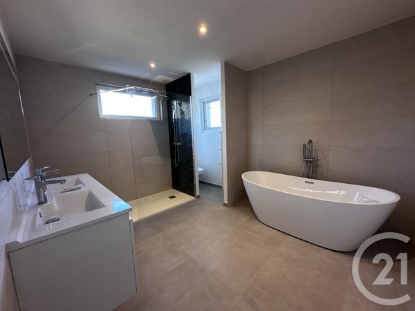Maison à vendre  6 pièces - 176,20 m2 LE PRADET - 83