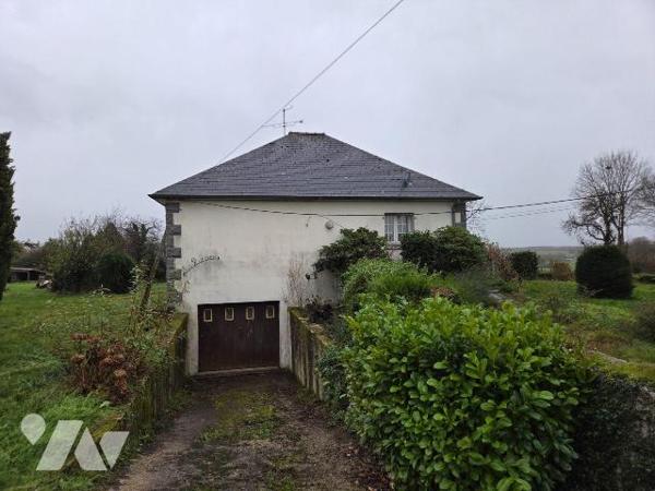 CHAMPEON- En campagne, pavillon sur sous-sol avec accès de plain pied sur plus d'un hectare de ...
