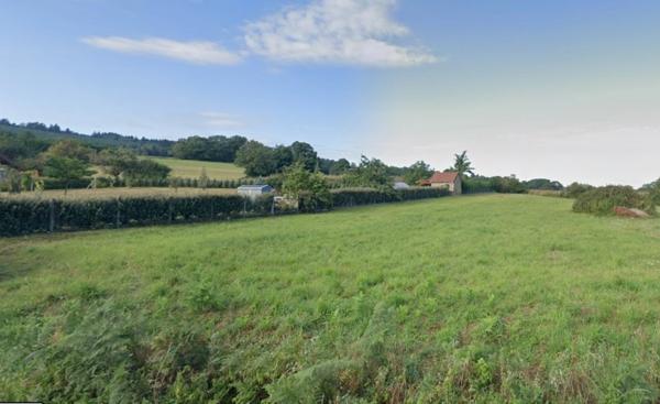 Terrain constructible de 3420m² 18 000 €