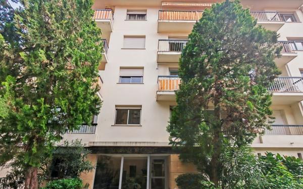 Appartement à vendre    4 pièces • 86 m2 Nice