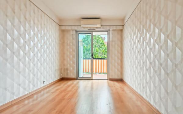 Appartement à vendre    4 pièces • 86 m2 Nice