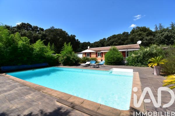 Maison à vendre 4 pièces 98 m² Nîmes-Saint-Césaire