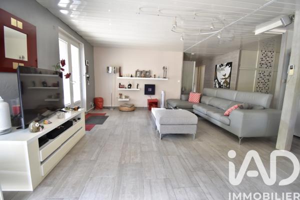 Maison à vendre 4 pièces 98 m² Nîmes-Saint-Césaire