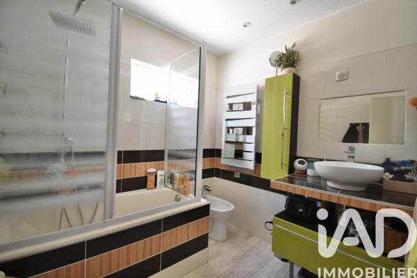 Maison à vendre 4 pièces 98 m² Nîmes-Saint-Césaire