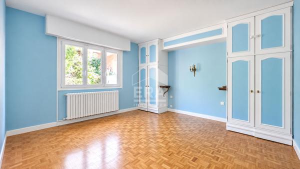 Maison Montreuil 5 pièce(s) 142 m2