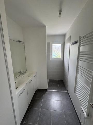 Location / Maison T3