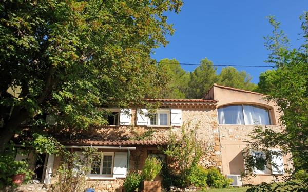 Maison à vendre    5 pièces • 132 m2 Auriol