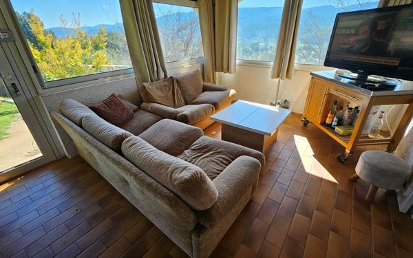 Maison à vendre    5 pièces • 132 m2 Auriol