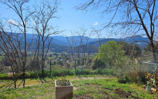 Maison à vendre    5 pièces • 132 m2 Auriol