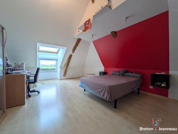 Corps de ferme sur 3 ha 39 secteur Vaiges