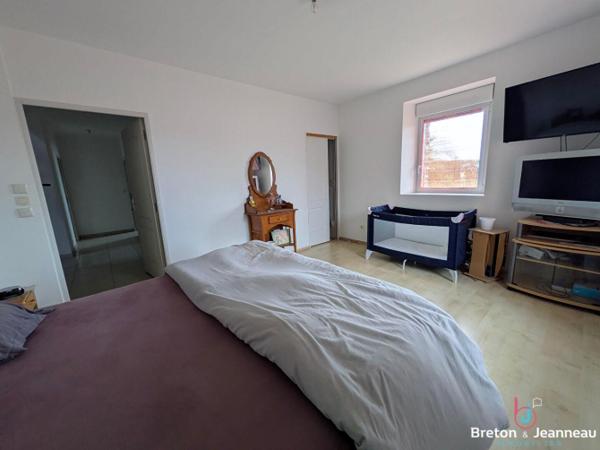 Corps de ferme sur 3 ha 39 secteur Vaiges