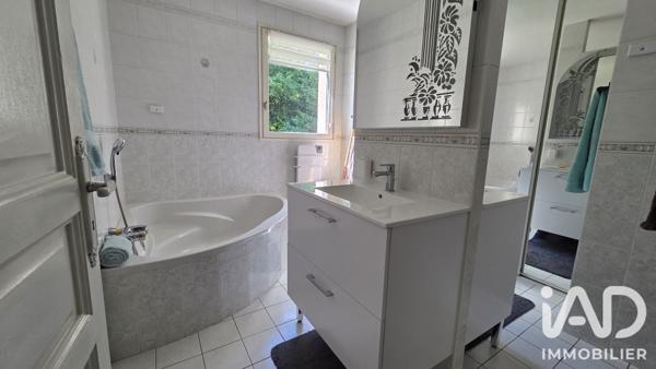 Maison à vendre 6 pièces 177 m² Champniers