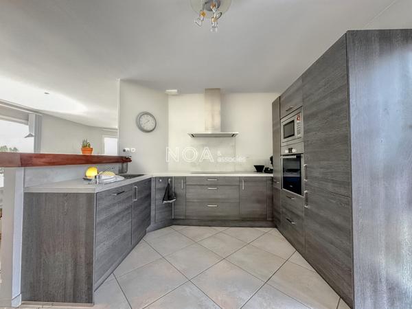 Maison contemporaine au calme