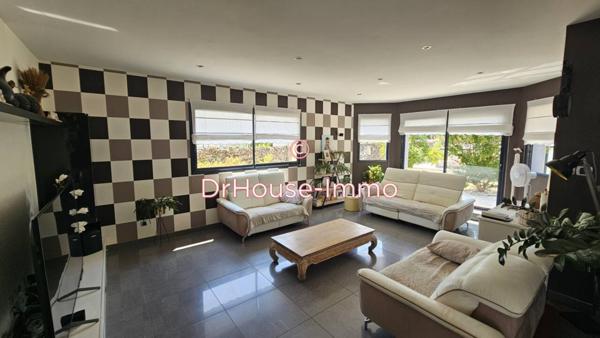 Maison à vendre 8 pièces de 272 m²