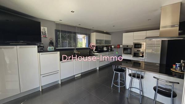 Maison à vendre 8 pièces de 272 m²