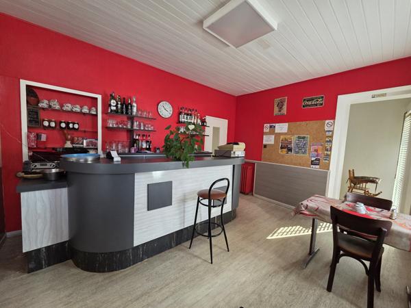 ENSEMBLE IMMOBILIER 3 LOGEMENTS A VENDRE NEULLIAC (56) BRETAGNE