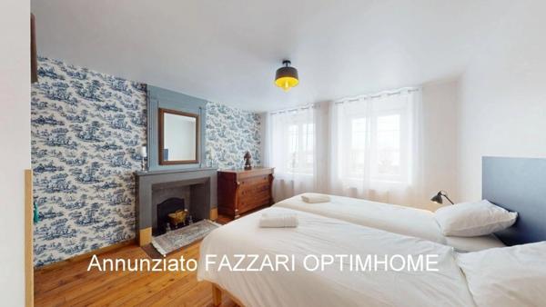 Maison de caractère rénovée, Proche Belgique et Luxembourg , Vendue meublée | Résidence ou gîte de standing. 📍 Mouzay (55700)