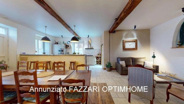 Maison de caractère rénovée, Proche Belgique et Luxembourg , Vendue meublée | Résidence ou gîte de standing. 📍 Mouzay (55700)