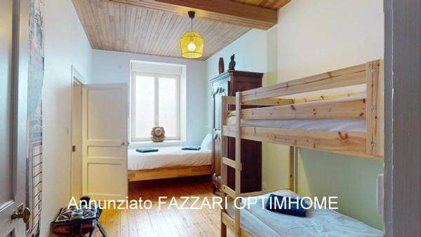 Maison de caractère rénovée, Proche Belgique et Luxembourg , Vendue meublée | Résidence ou gîte de standing. 📍 Mouzay (55700)