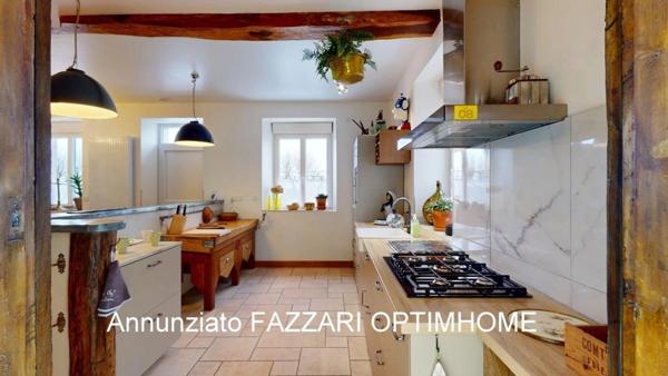 Maison de caractère rénovée, Proche Belgique et Luxembourg , Vendue meublée | Résidence ou gîte de standing. 📍 Mouzay (55700)