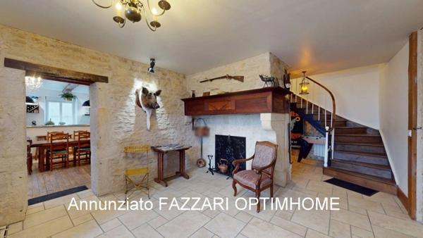 Maison de caractère rénovée, Proche Belgique et Luxembourg , Vendue meublée | Résidence ou gîte de standing. 📍 Mouzay (55700)