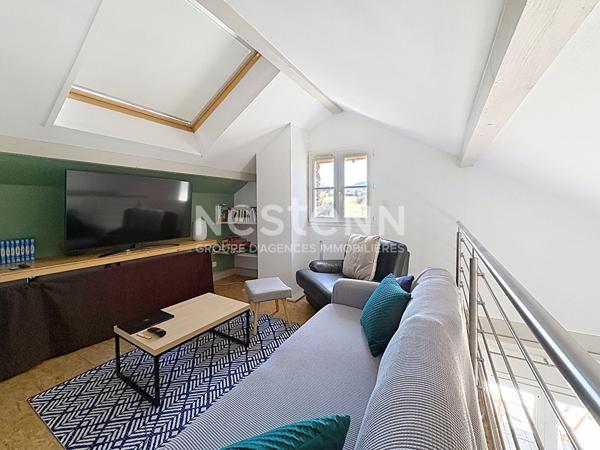 Belle maison meublée en pierre avec garage et terrain clos à Yssingeaux