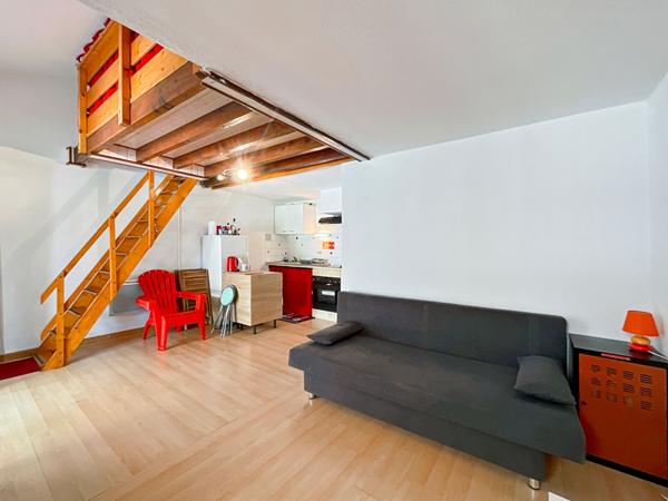 Pavillon de T2 mezzanine proche plage