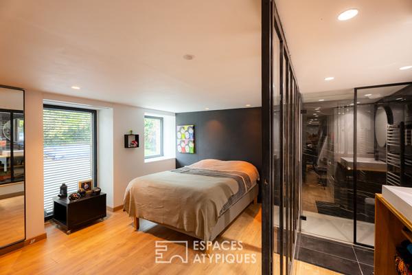 Elégante longère rénovée avec piscine et dépendances