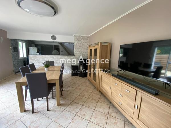 Maison à BONNEVILLE, 80670 - 4 pièces 88m²