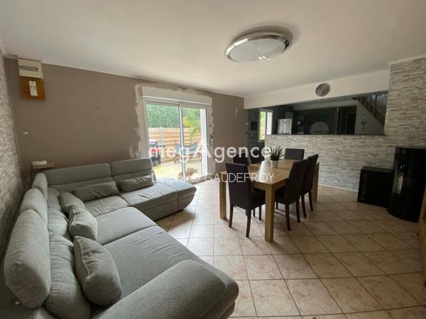 Maison à BONNEVILLE, 80670 - 4 pièces 88m²