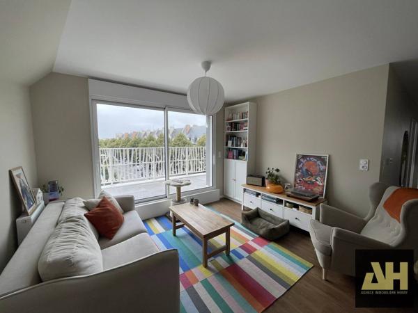 EXCLUSIVITE BREST - BEL APPARTEMENT T3 AVEC GRANDE TERRASSE ET PARKING PRIVÉ COUVERT - RÉSIDENCE RÉCENTE DE STANDING - ASCENSEUR