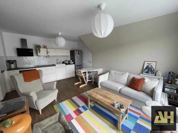 EXCLUSIVITE BREST - BEL APPARTEMENT T3 AVEC GRANDE TERRASSE ET PARKING PRIVÉ COUVERT - RÉSIDENCE RÉCENTE DE STANDING - ASCENSEUR