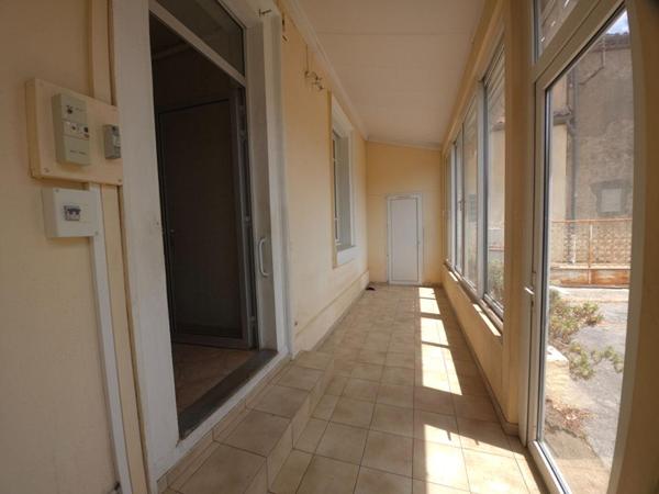 CAPENDU : MAISON BOURGEOISE ET STUDIO INDEPENDANT