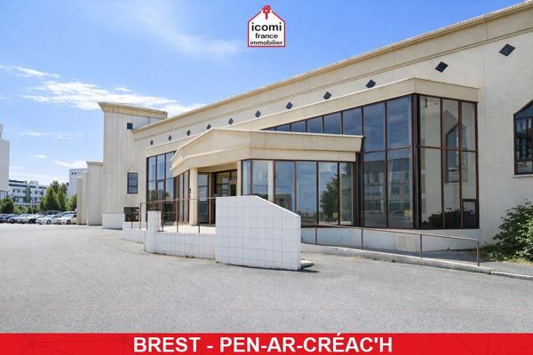 A VENDRE - APPARTEMENT - T2 - PREMIER ETAGE AVEC ASCENSEUR - BALCON - DALLE BETON - BELLE EXPOSITION - VUE DEGAGEE - DANS UNE RESIDENCE SENIOR