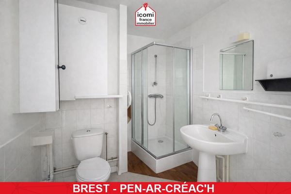 A VENDRE - APPARTEMENT - T2 - PREMIER ETAGE AVEC ASCENSEUR - BALCON - DALLE BETON - BELLE EXPOSITION - VUE DEGAGEE - DANS UNE RESIDENCE SENIOR