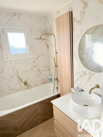 Appartement à vendre 4 pièces 97,81 m² Cogolin