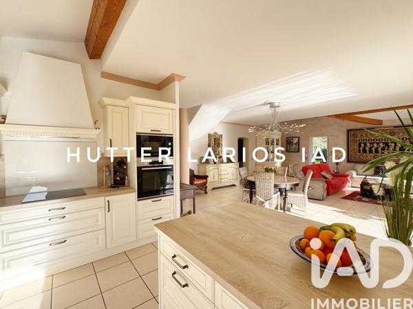 Maison à vendre 5 pièces 220 m² La Crau
