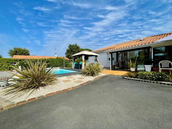 Maison Saint Jean D Illac 5 pièce(s) 123 m2