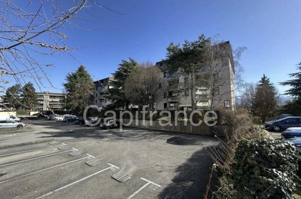 Appartement T4 85m², 2 balcons, garage possible, ANNECY MEYTHET (74)
