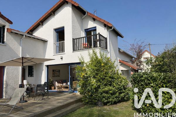 Maison à vendre 7 pièces 186 m² Sainte-Geneviève-des-Bois