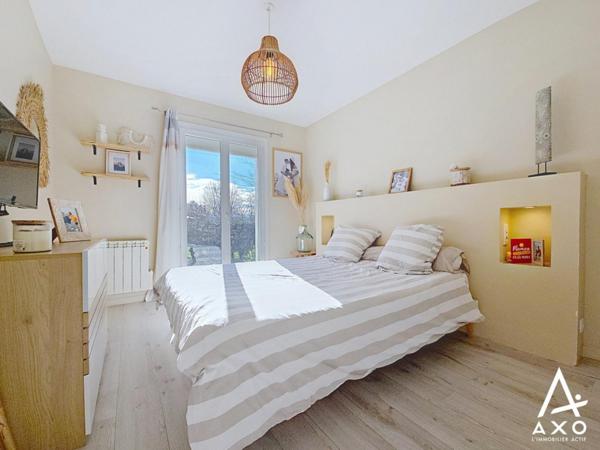 Maison traditionnelle aux rénovations de qualité