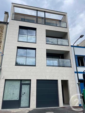 Appartement F5 à vendre  6 pièces - 127,70 m2 ST MAUR DES FOSSES - 94