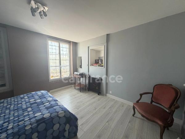 Maison à vendre 6 pièces ESCOLIVES SAINTE CAMILLE (89) de 211 M2 chambres Cave Dépendances  Terrain  Étang