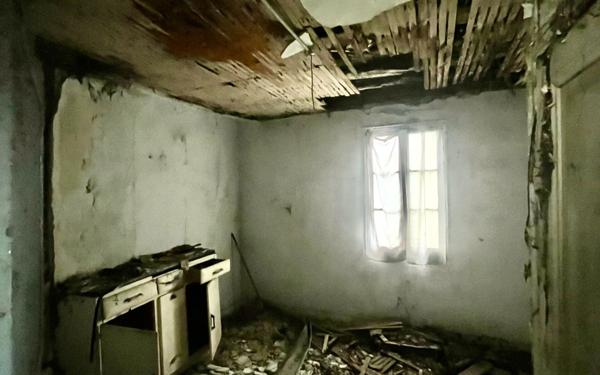 Maison à vendre    1 pièce •  Terrasson-Lavilledieu