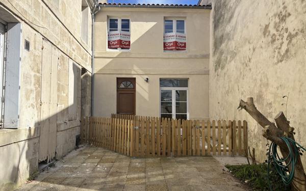 Appartement à vendre    2 pièces • 47 m2 Rochefort