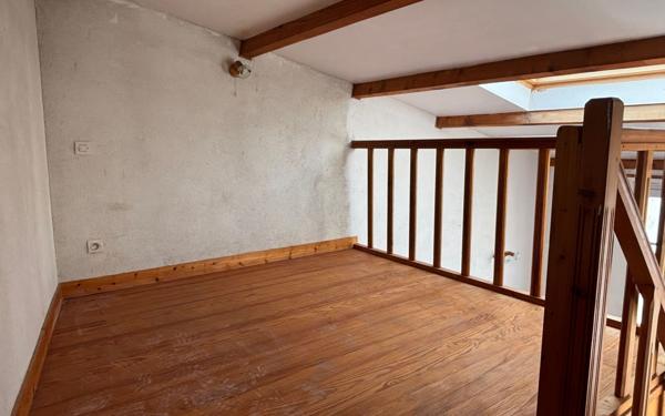 Appartement à vendre    2 pièces • 47 m2 Rochefort