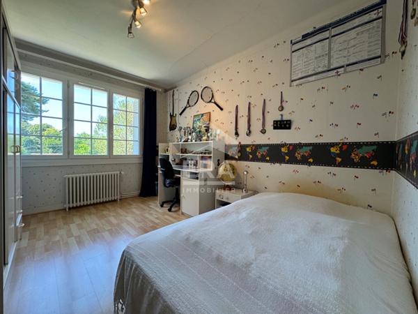 A vendre, charmante MAISON type 8 à 15 min du centre ville de Périgueux